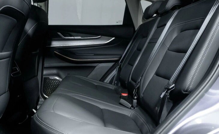 Exeed LX - Фото 8